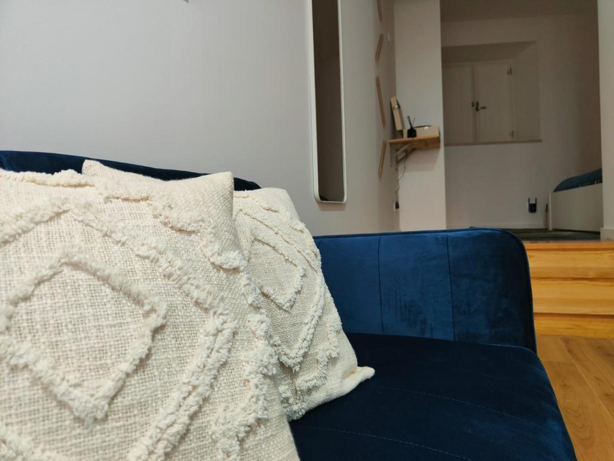 Blue Essence Apartment - Central Coimbra Luaran gambar